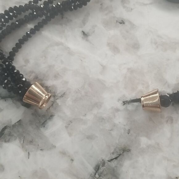 Black sparkly bead necklace - Picture 10 of 12